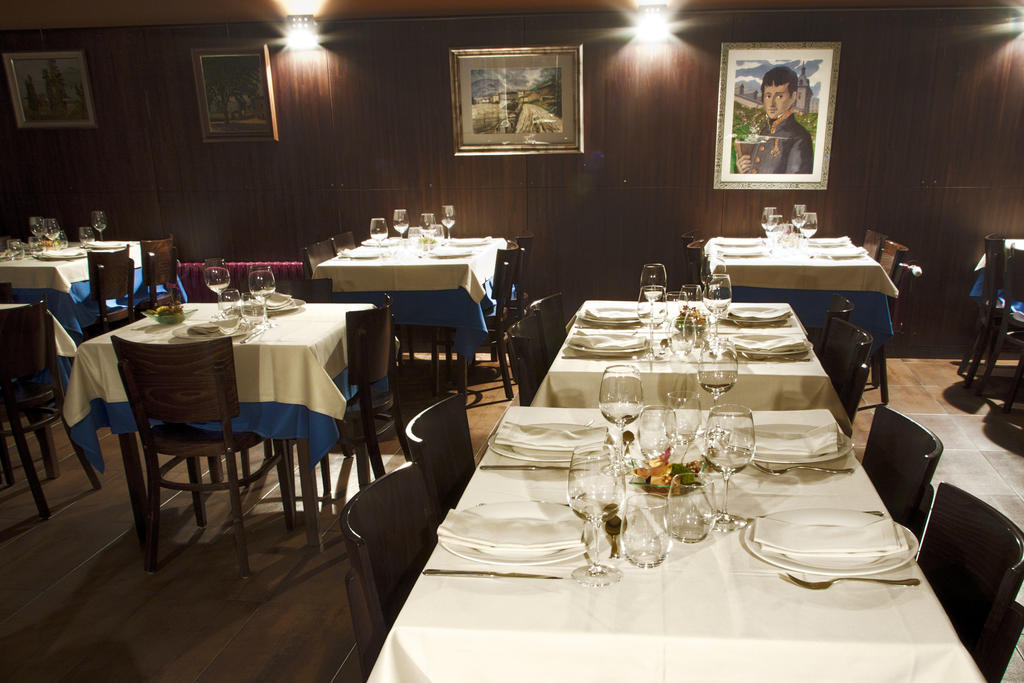 Hotel Restaurante Casa Pipo Tuña エクステリア 写真